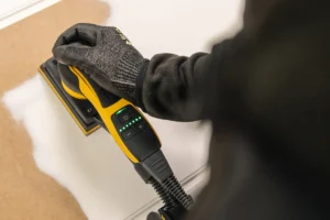 Mirka DEOS II 353 sanding wood